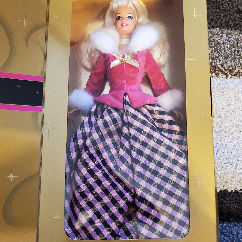 SOLD NWT WINTER RHAPSODY BLONDE BARBIE DOLL - Picture 6 of 7